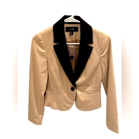 Forever 21 Women's Blazer Tuxedo Suit Jacket Beige One-Button Size Small - Picture 1 of 3